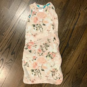 Posh Peanut, vintage pink rose, 1 tog sleeveless ruffled sleep sack, 0-6 months